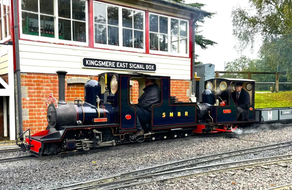 MVR Train outside Kingsmere Station